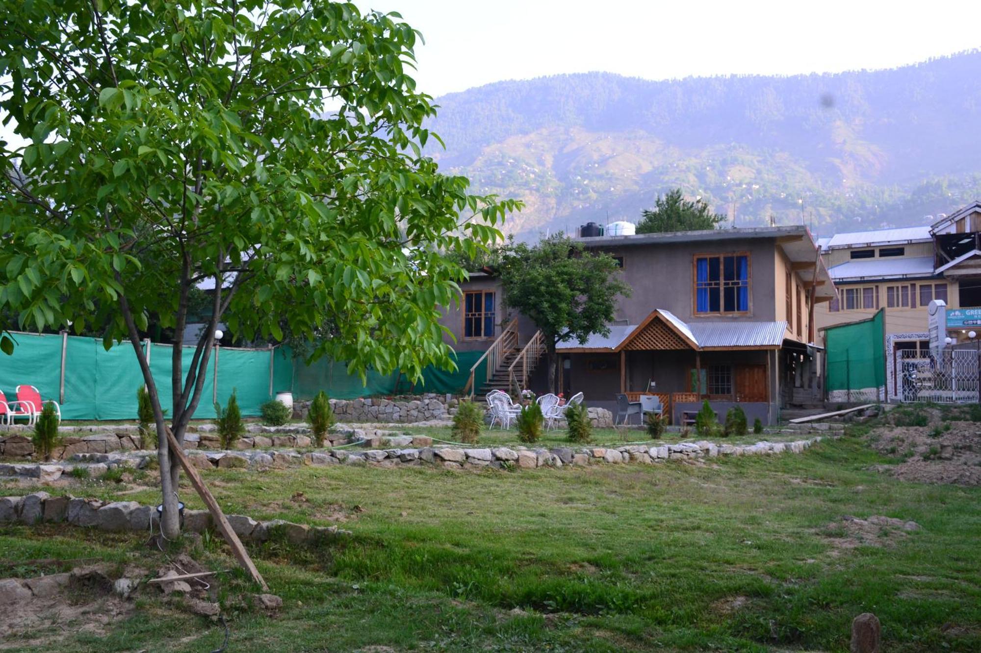 West End Lodges Neelum 외부 사진