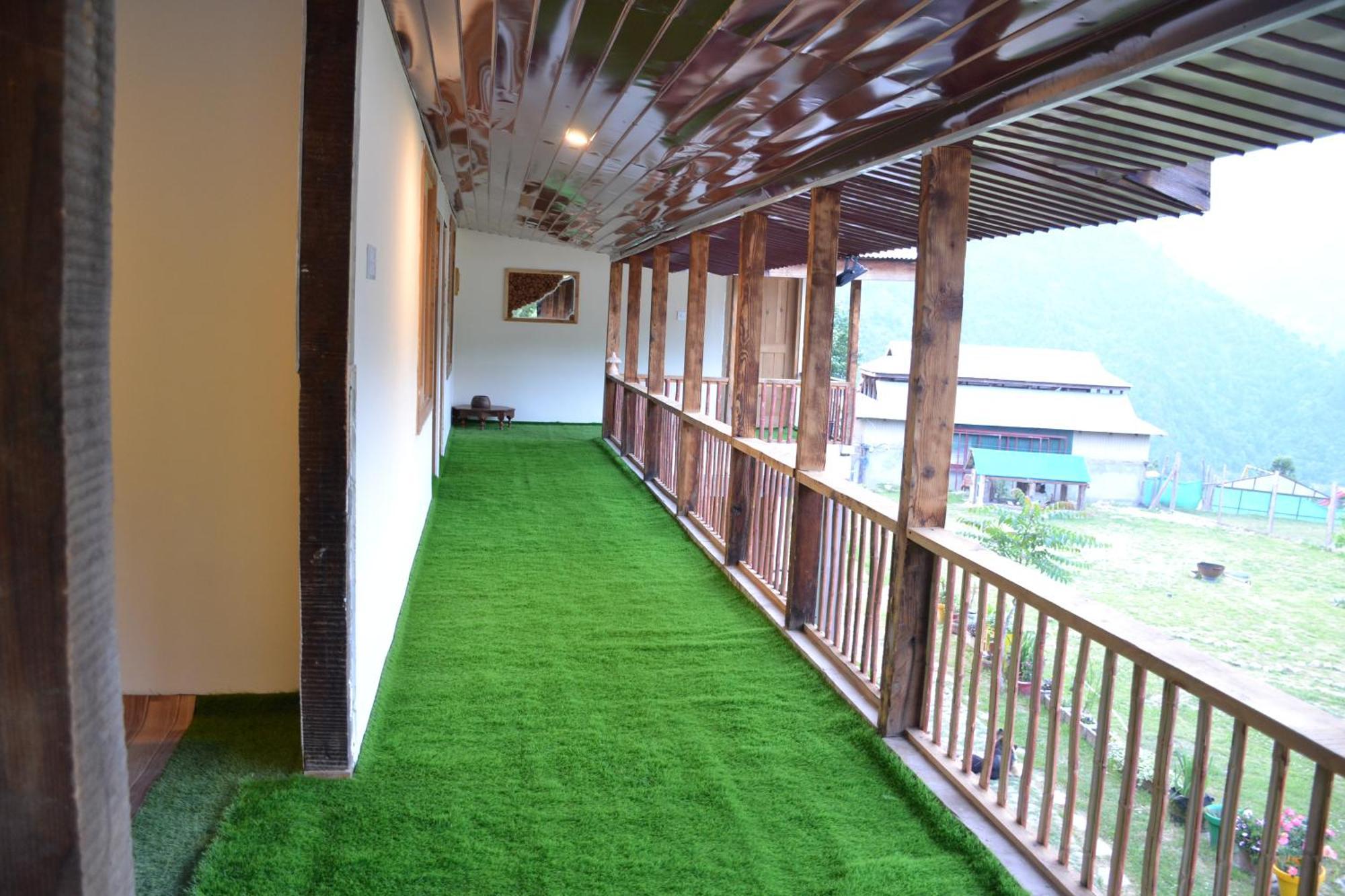 West End Lodges Neelum 외부 사진