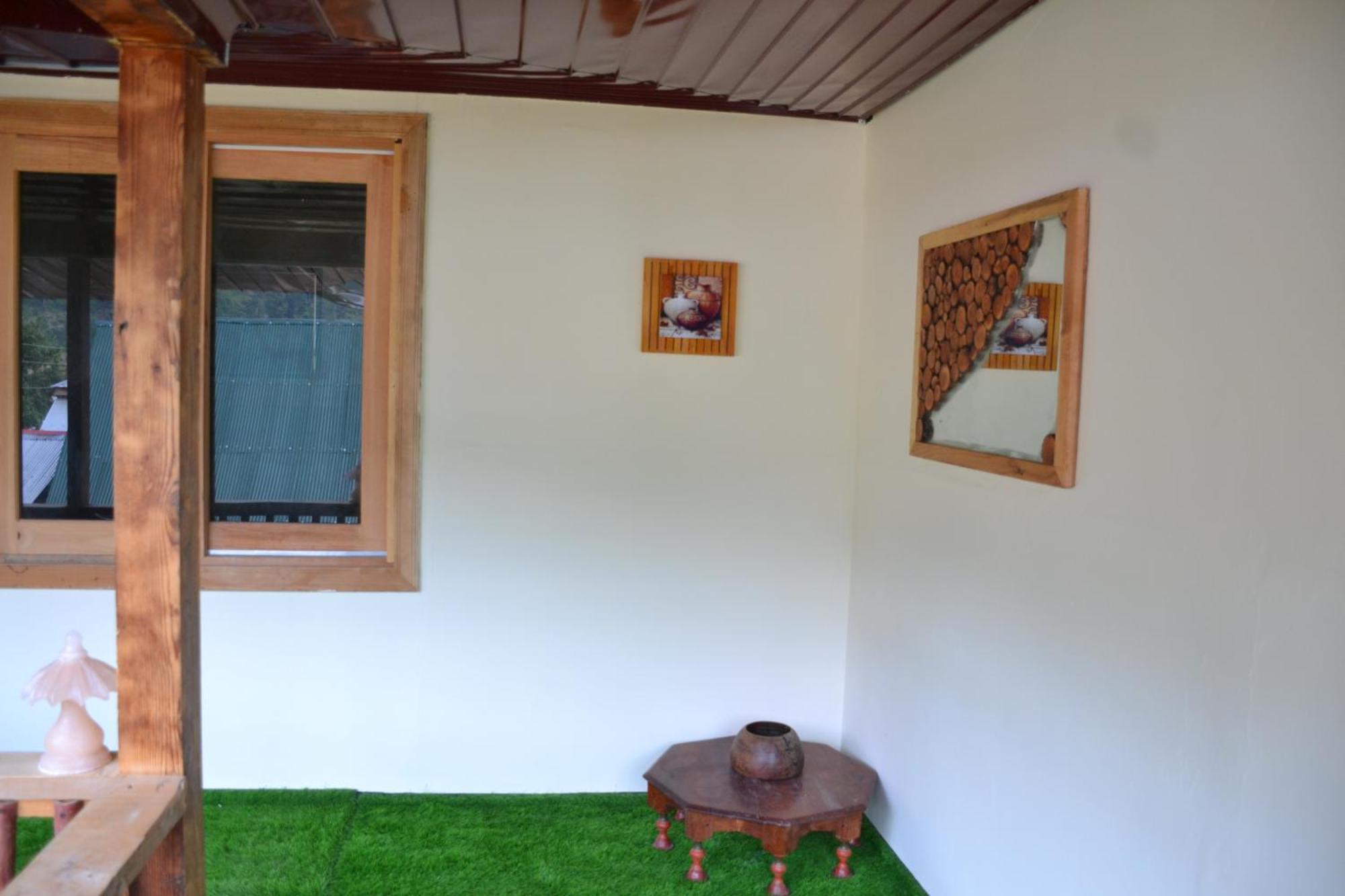 West End Lodges Neelum 외부 사진