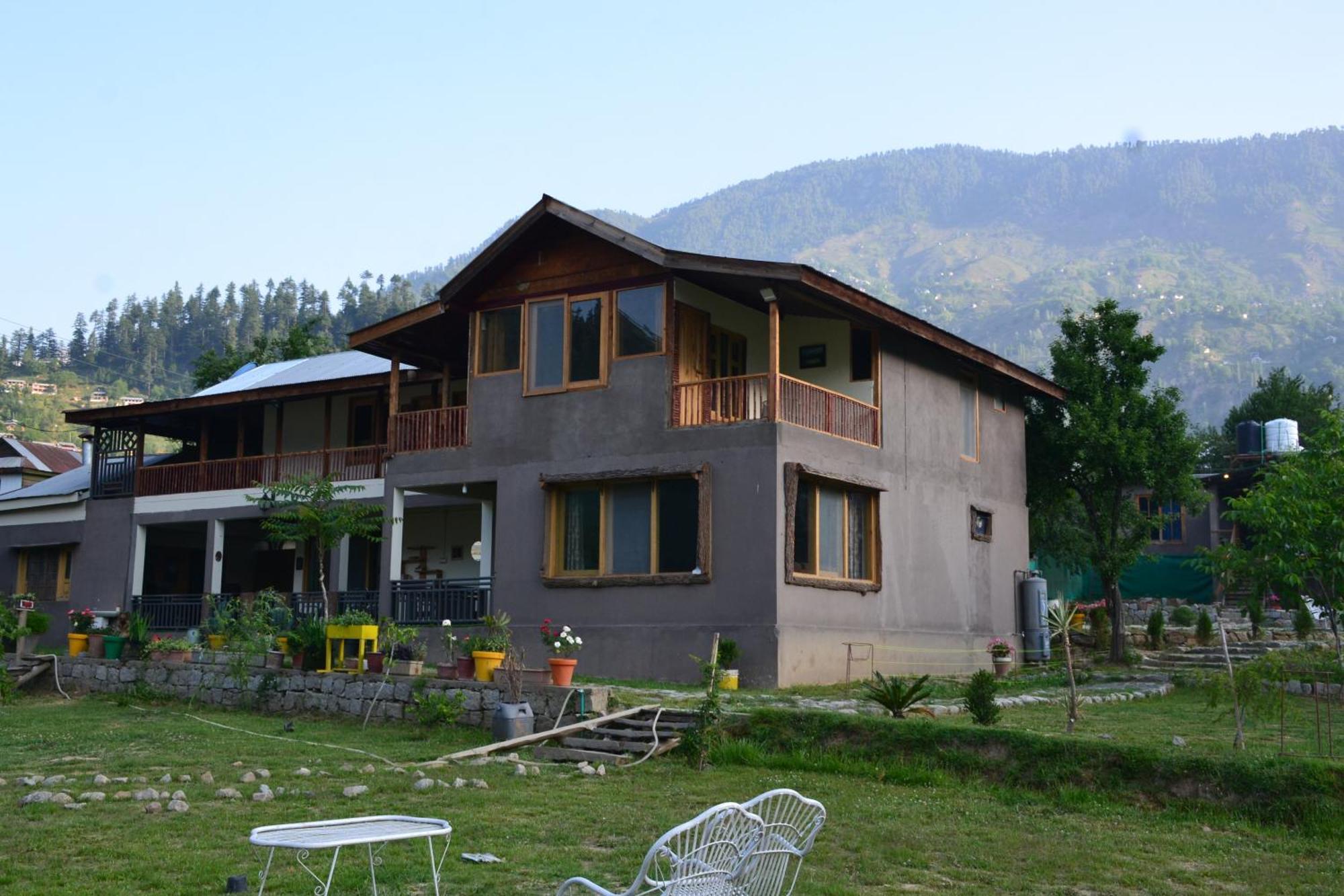 West End Lodges Neelum 외부 사진